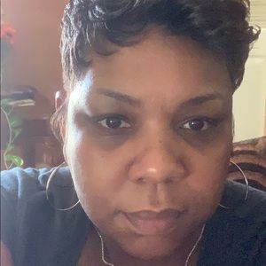 Meet your Posher, Thalia